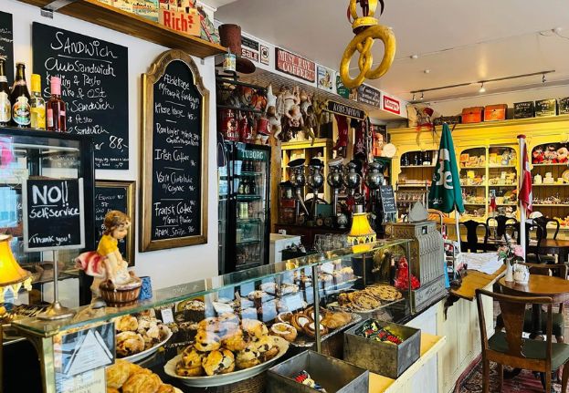 Baked_Good_Mormors_Cafe_Copenhagen.jpg