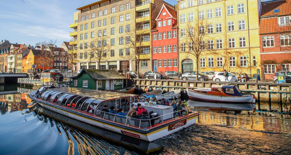 Classic Canal Tour in Autumn_Copenhagen.jpg
