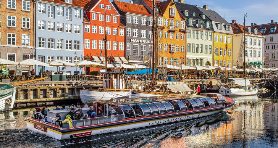 Classic Canal Tour_Copenhagen_Winter.jpg