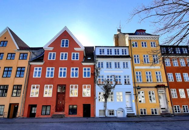 Colorful Houses_September.jpg