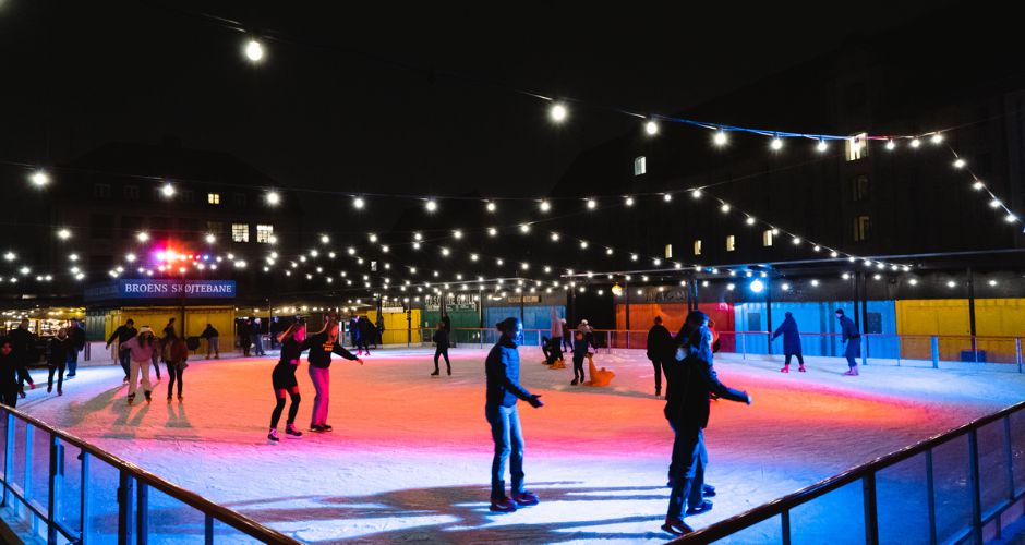 Ice skating at Broens Gadekøkken_Copenhagen .jpg