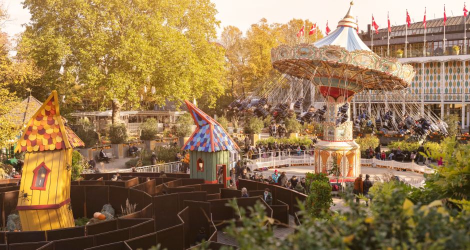 Tivoli Gardens_Halloween_Maze.jpg
