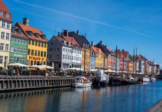 boat tour in copenhagen