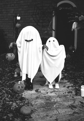 Halloween ghosts.jpg