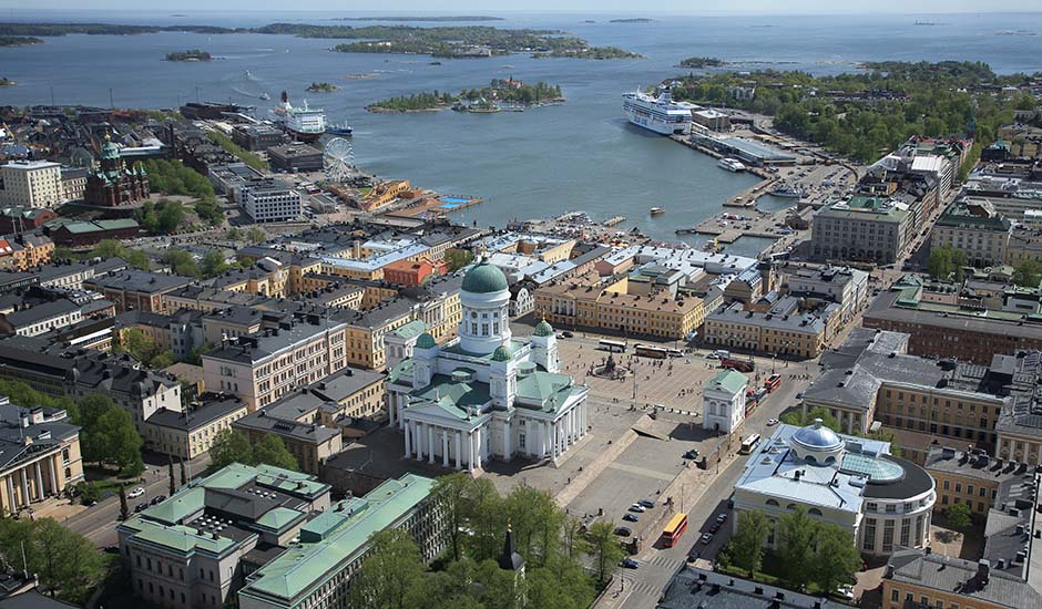 Helsinki_South_Harbor_and_Tori_Quarter_c_Suomen_Ilmakuva_Helsinki_Partners.jpg