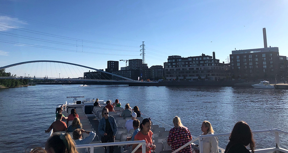 Isoisänsilta bridge in Helsinki