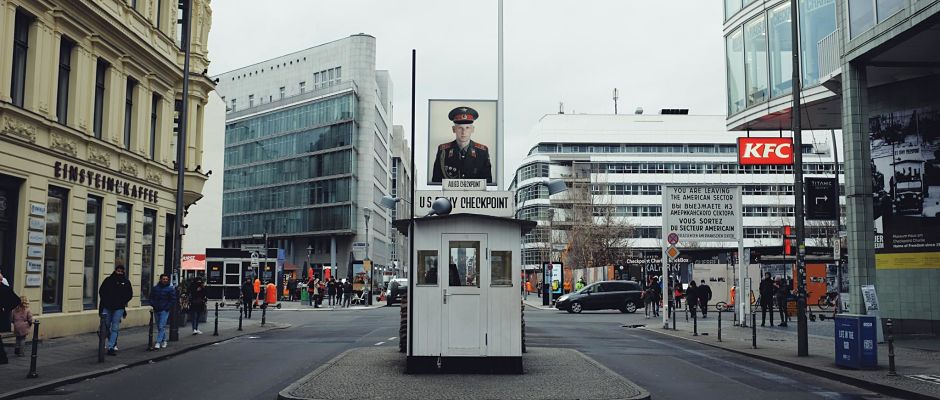 Checkpoint Charlie Berlin