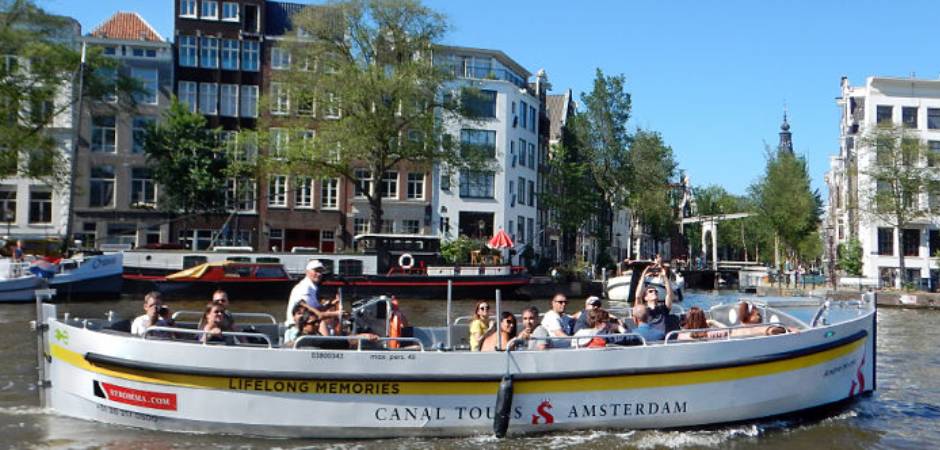 open-boat-amsterdam.jpg