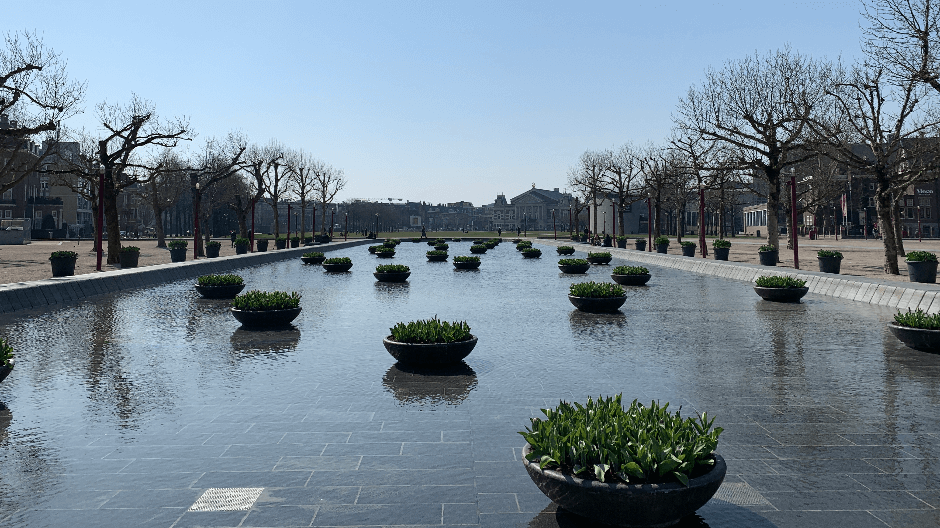 Activities in Amsterdam South - Museum Square.png