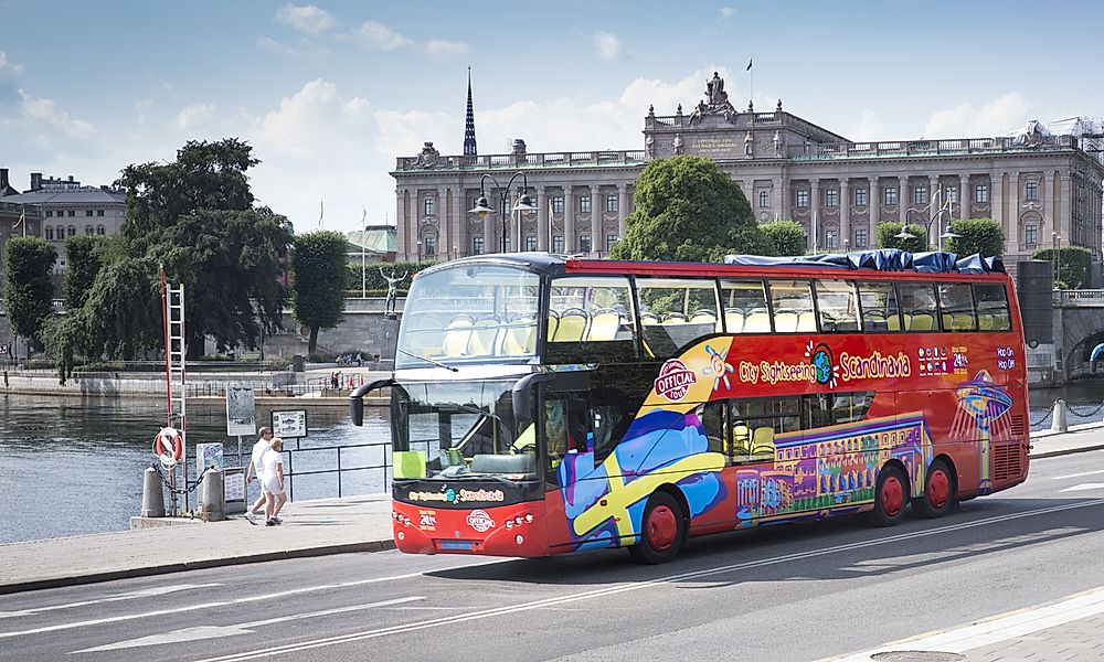01_hop-on-hop-off-sightseeing-bus-stromma-stockholm