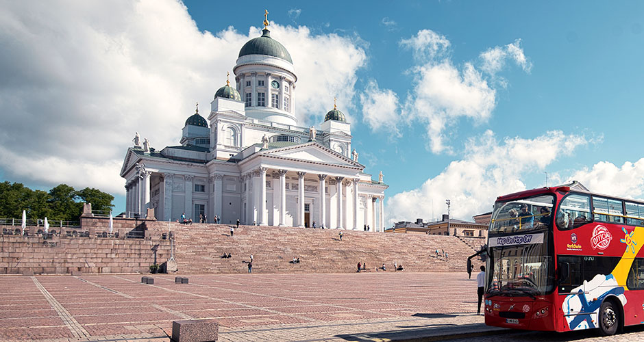 Helsinki Senate Square & Cathedral. A City Sihgtseeing Hop On-Hop Off bus can be seen in the foreground.