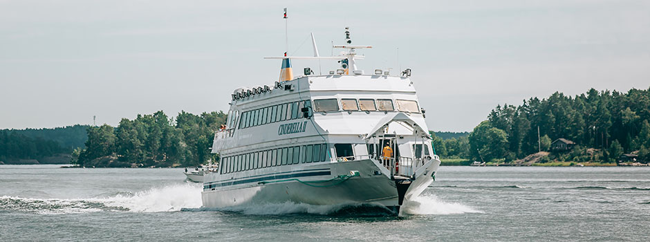 A photo of M/S Cinderella II out in the archipelago